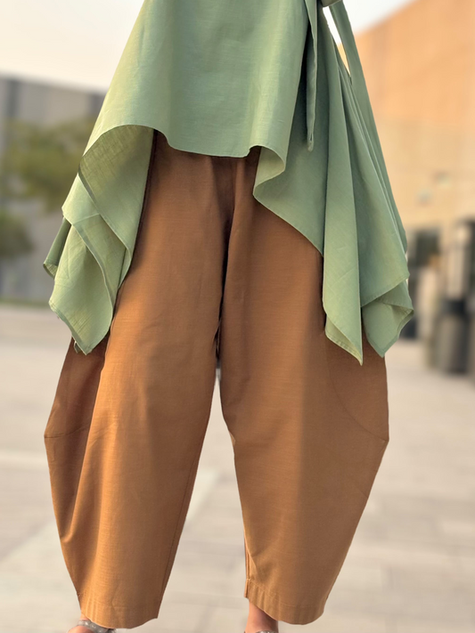 Balloon pants in brown