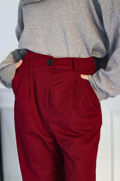 Pleated Pants in Burgundy