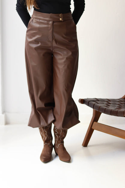 SLEEK BALLOON PANTS IN BROWN